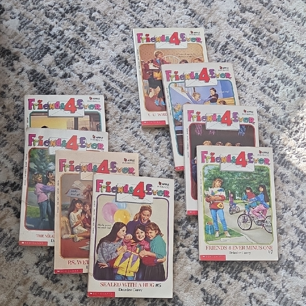 Apple Friends 4-Ever Book Collection Set Of 8